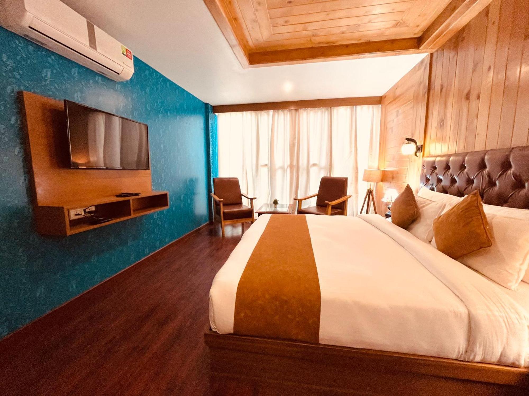 Vista Resort, Manali - ! Near Mall Road !! Hot & Cold Ac Rooms !! Best Selling !! Big Parking !! Luxury Collection !! Open Terrace !! Lift !! Playing Zone !! Property Of The Year ! Экстерьер фото