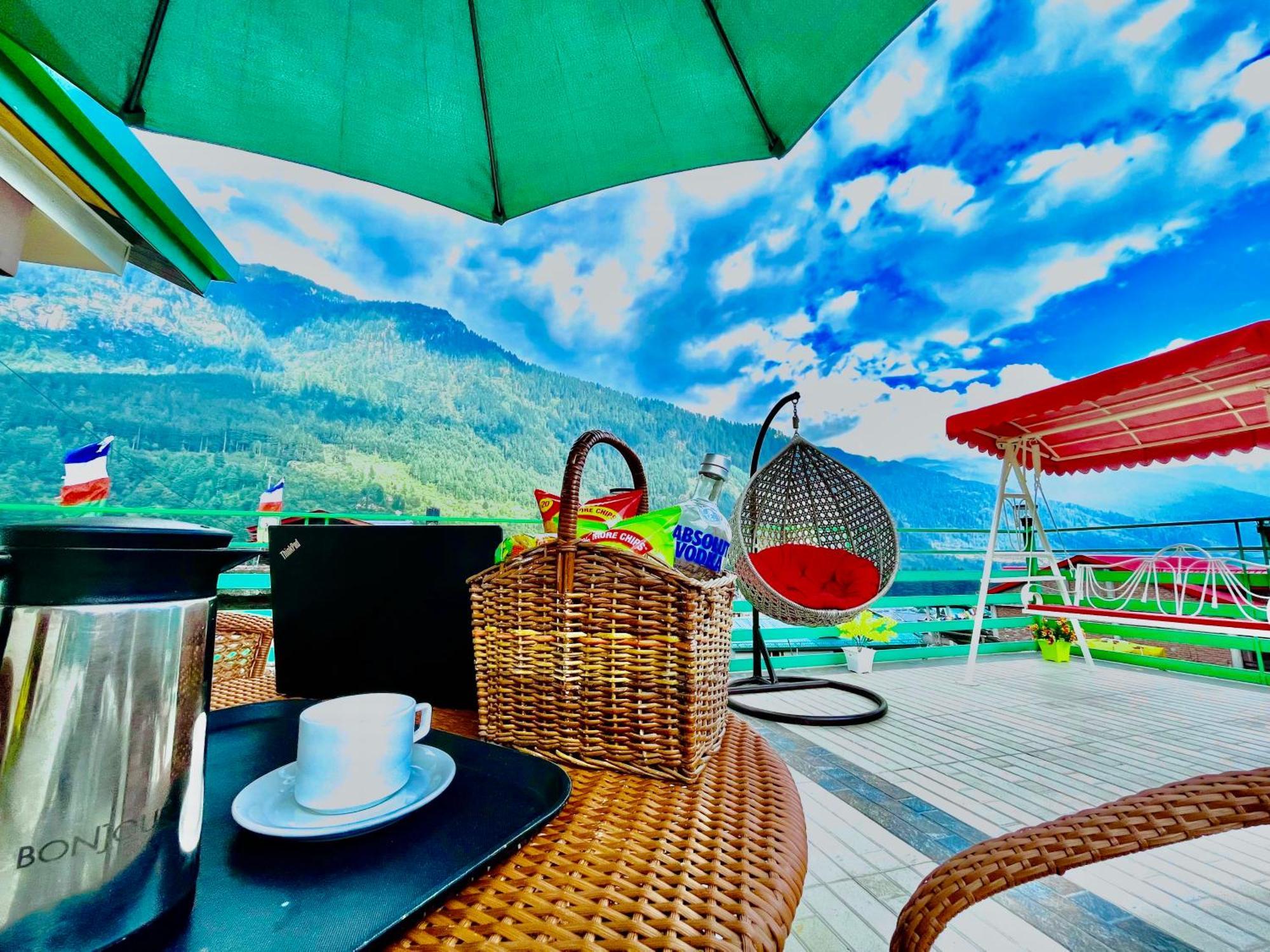 Vista Resort, Manali - ! Near Mall Road !! Hot & Cold Ac Rooms !! Best Selling !! Big Parking !! Luxury Collection !! Open Terrace !! Lift !! Playing Zone !! Property Of The Year ! Экстерьер фото