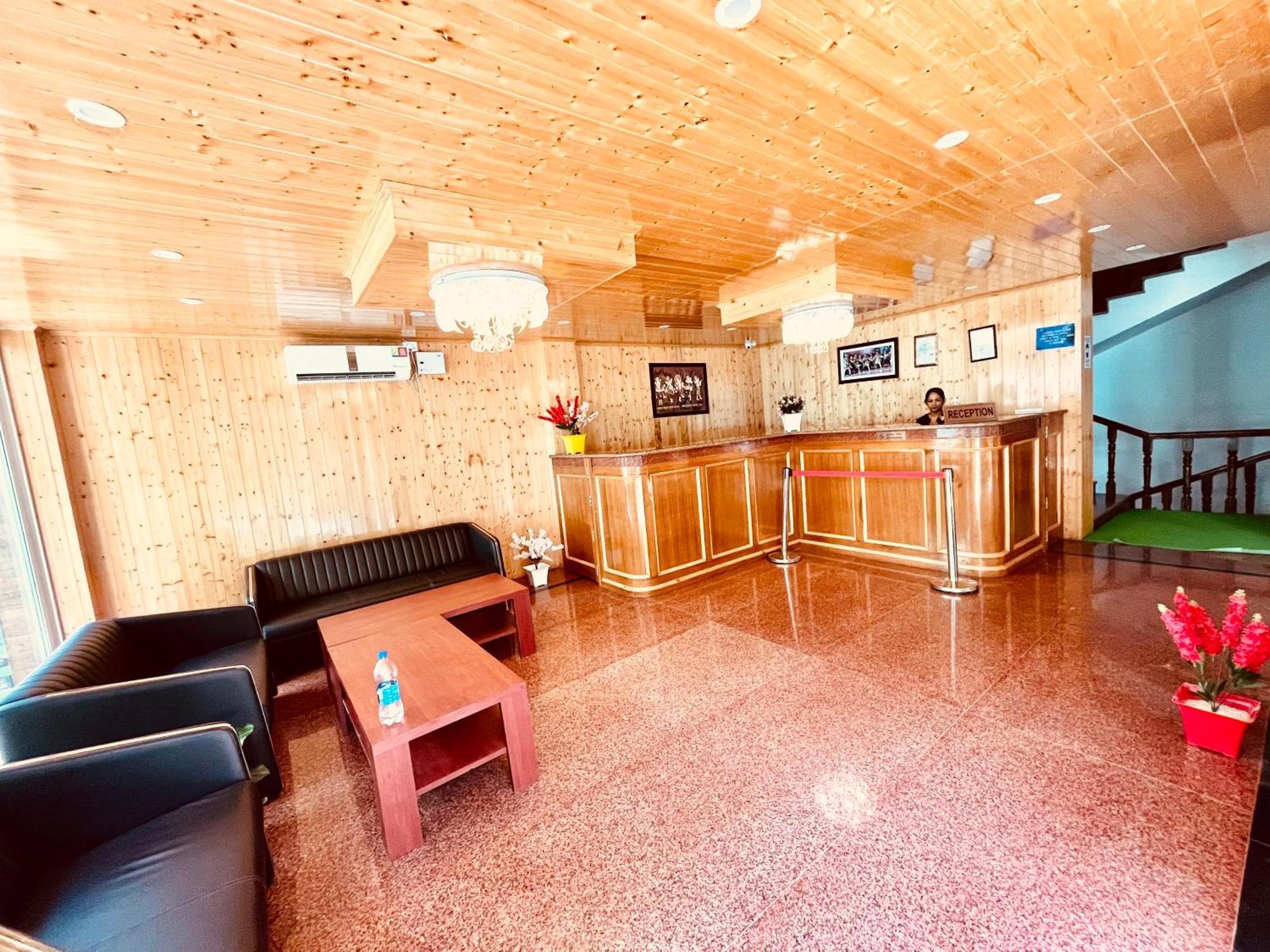 Vista Resort, Manali - ! Near Mall Road !! Hot & Cold Ac Rooms !! Best Selling !! Big Parking !! Luxury Collection !! Open Terrace !! Lift !! Playing Zone !! Property Of The Year ! Экстерьер фото