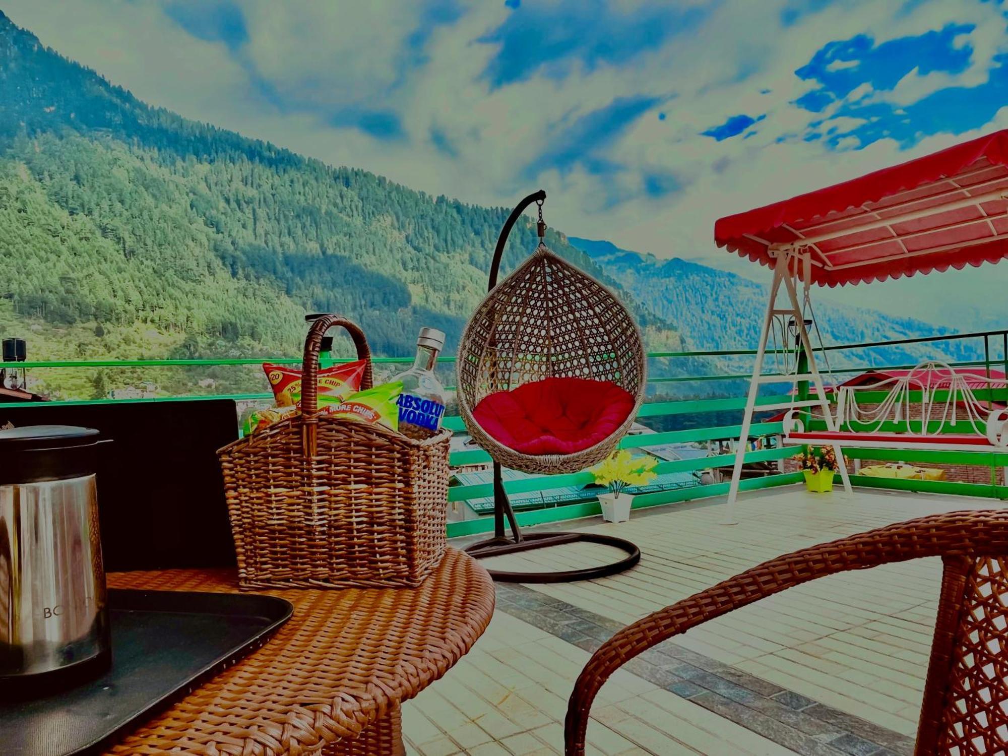 Vista Resort, Manali - ! Near Mall Road !! Hot & Cold Ac Rooms !! Best Selling !! Big Parking !! Luxury Collection !! Open Terrace !! Lift !! Playing Zone !! Property Of The Year ! Экстерьер фото