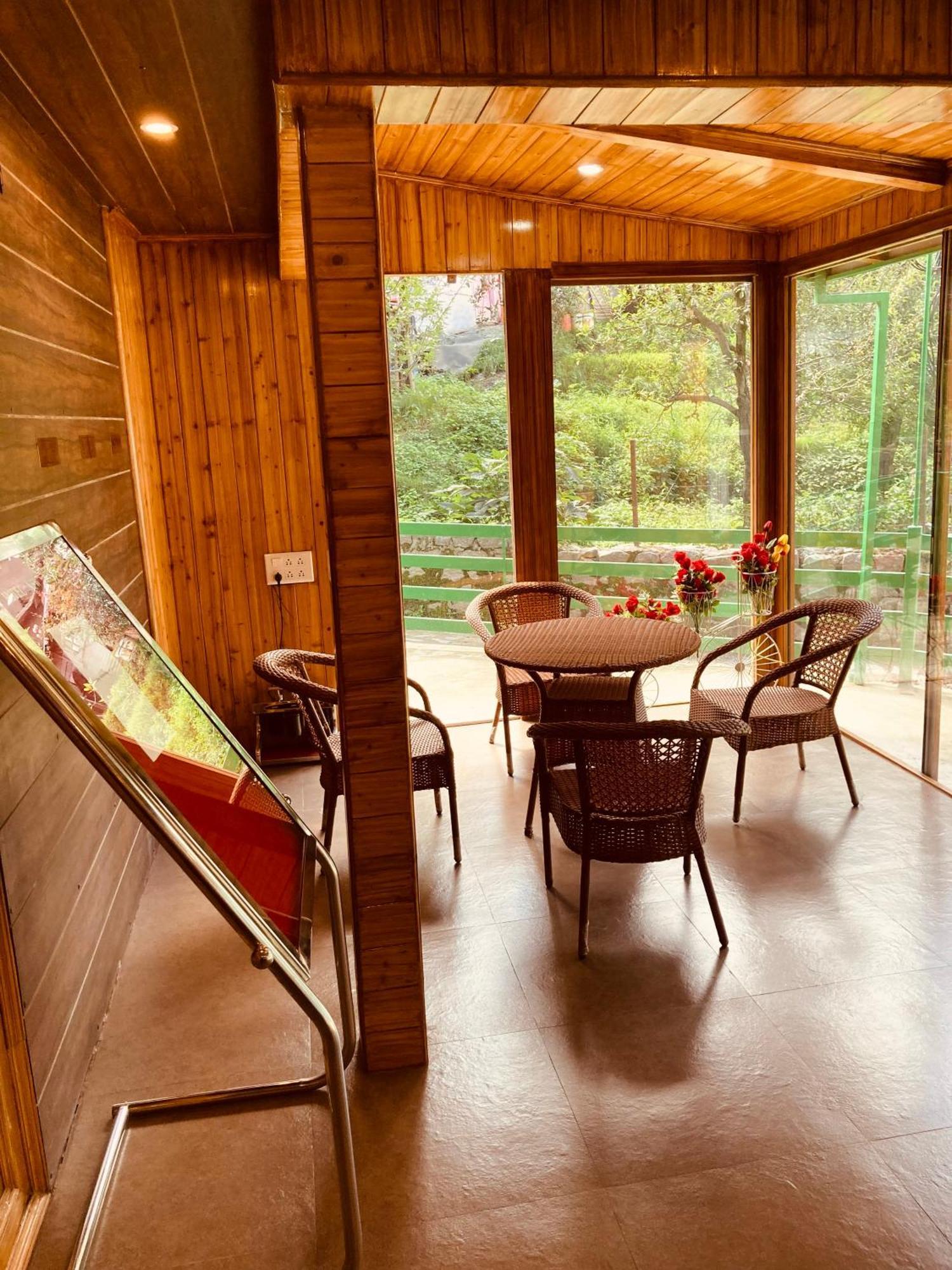 Vista Resort, Manali - ! Near Mall Road !! Hot & Cold Ac Rooms !! Best Selling !! Big Parking !! Luxury Collection !! Open Terrace !! Lift !! Playing Zone !! Property Of The Year ! Экстерьер фото