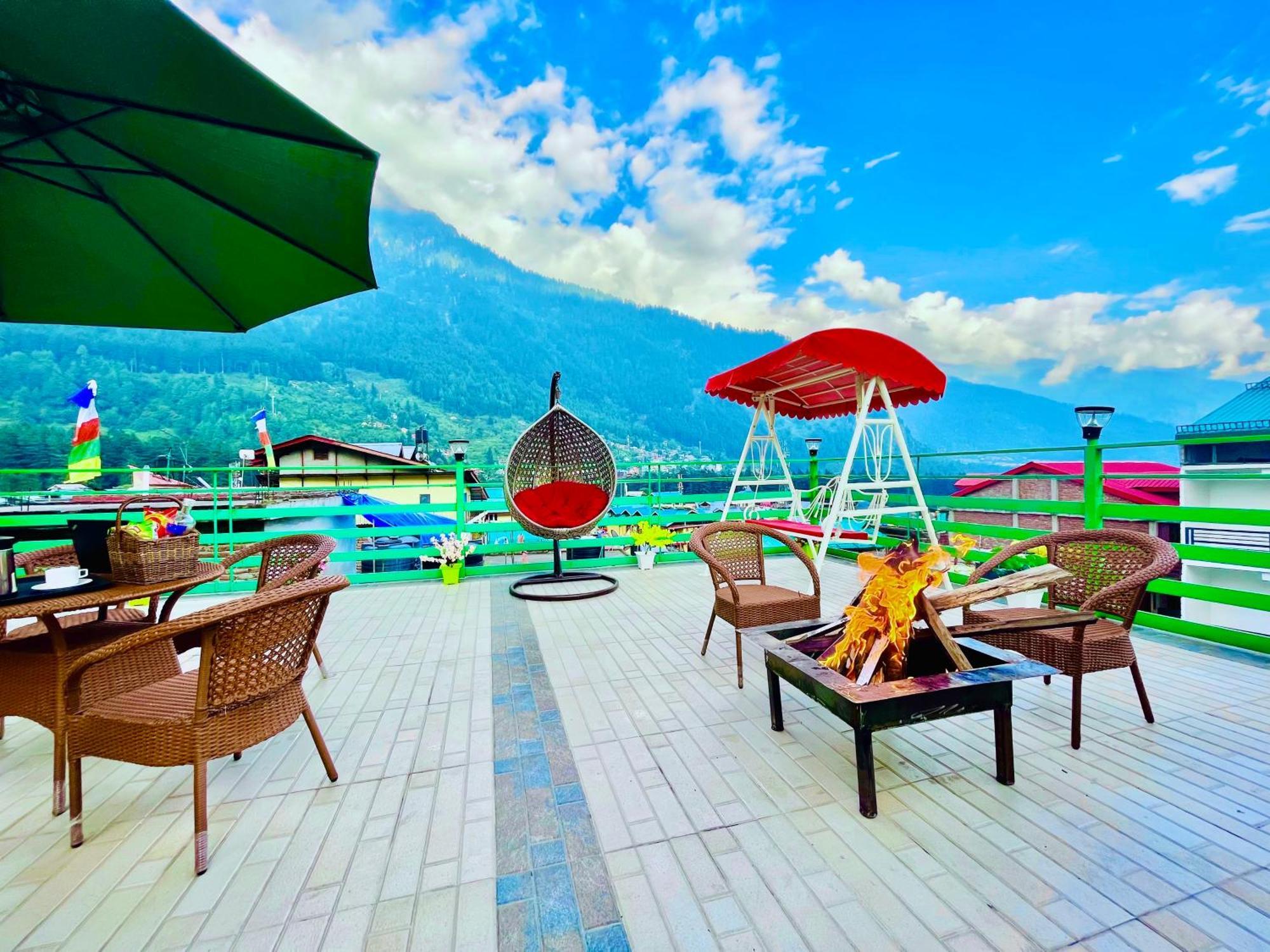 Vista Resort, Manali - ! Near Mall Road !! Hot & Cold Ac Rooms !! Best Selling !! Big Parking !! Luxury Collection !! Open Terrace !! Lift !! Playing Zone !! Property Of The Year ! Экстерьер фото