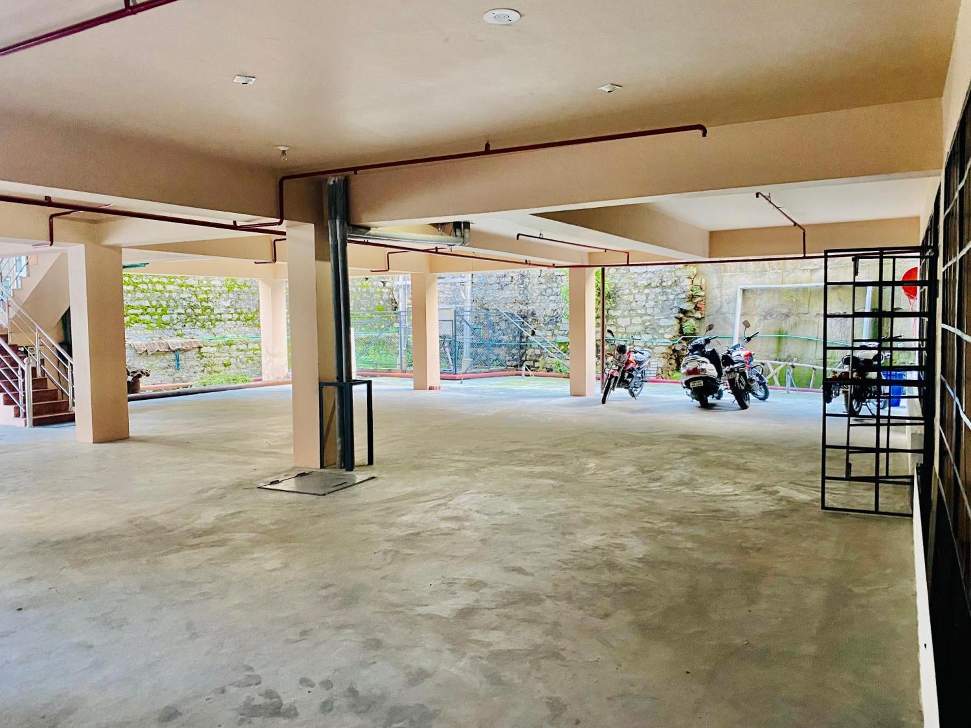 Vista Resort, Manali - ! Near Mall Road !! Hot & Cold Ac Rooms !! Best Selling !! Big Parking !! Luxury Collection !! Open Terrace !! Lift !! Playing Zone !! Property Of The Year ! Экстерьер фото