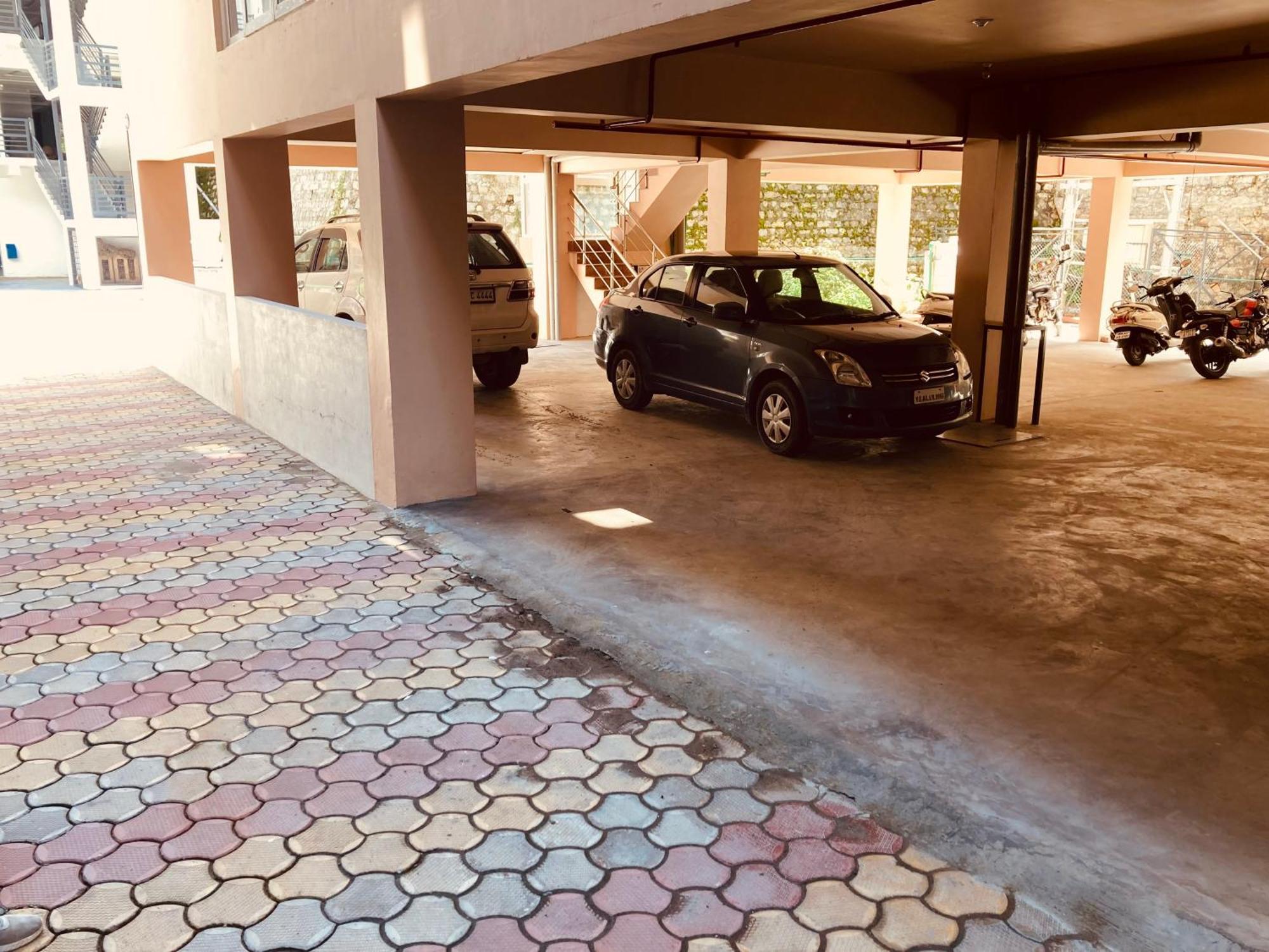 Vista Resort, Manali - ! Near Mall Road !! Hot & Cold Ac Rooms !! Best Selling !! Big Parking !! Luxury Collection !! Open Terrace !! Lift !! Playing Zone !! Property Of The Year ! Экстерьер фото
