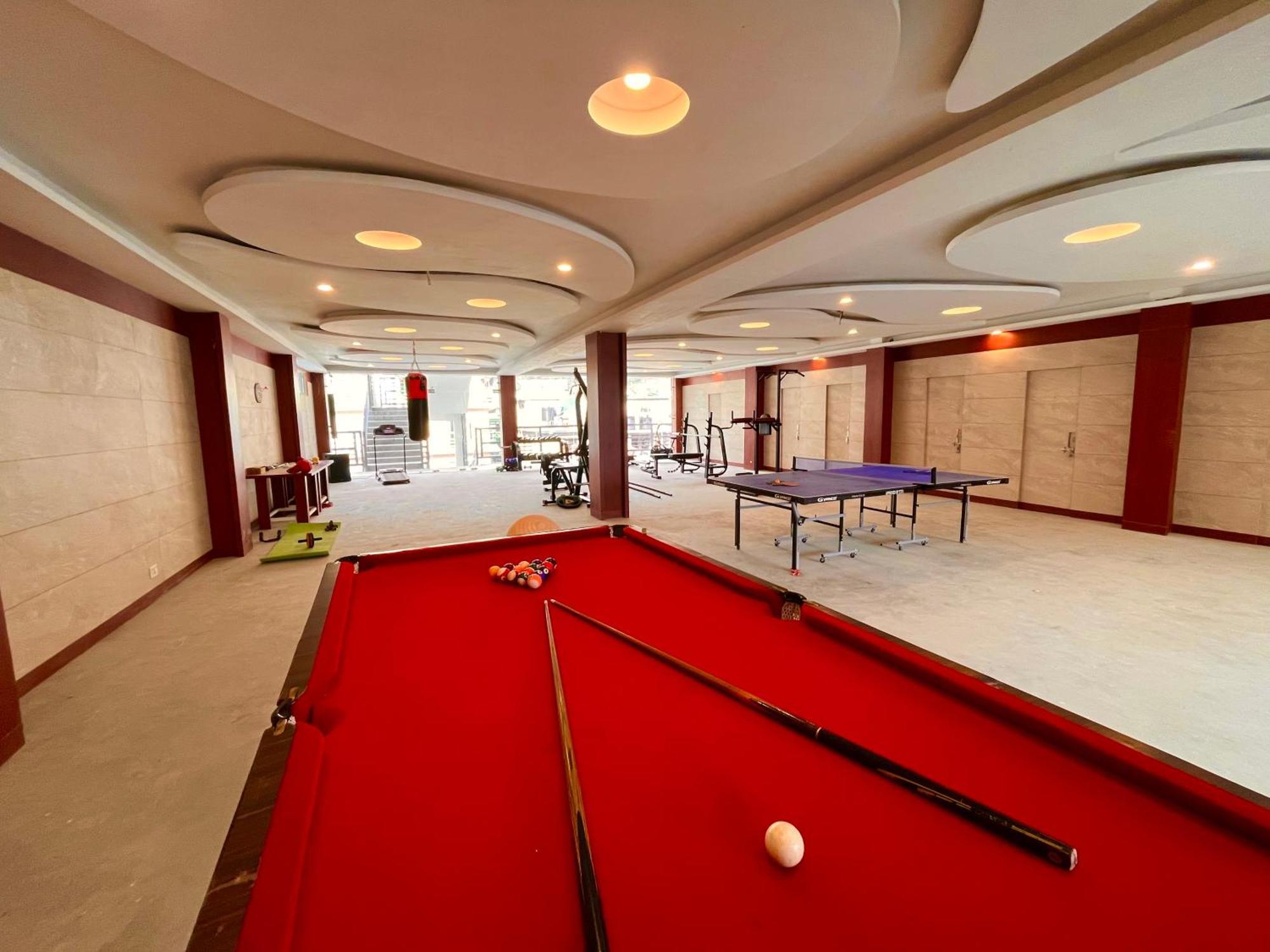 Vista Resort, Manali - ! Near Mall Road !! Hot & Cold Ac Rooms !! Best Selling !! Big Parking !! Luxury Collection !! Open Terrace !! Lift !! Playing Zone !! Property Of The Year ! Экстерьер фото
